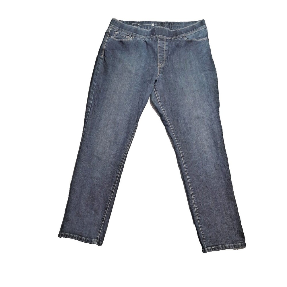 Womans Levis pull on Staight leg (32x27) Medium wash Mid rise Jeans
